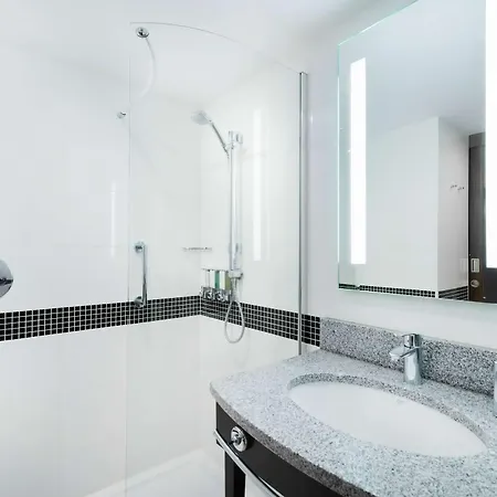 Отель Hampton By Hilton