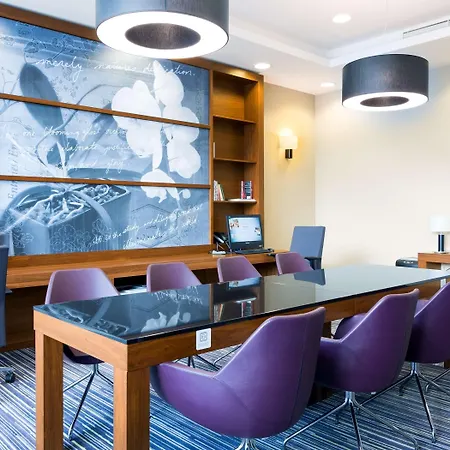 Hampton By Hilton Отель 3*