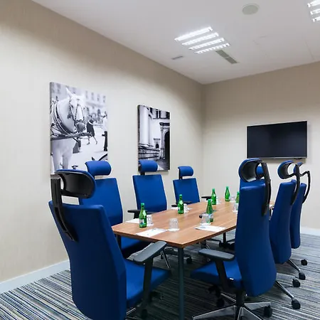 Hampton By Hilton Краков