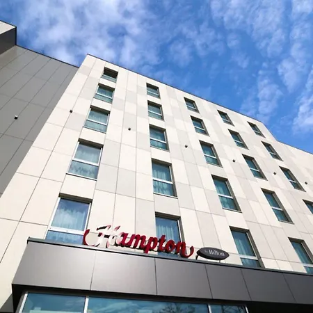 Hampton By Hilton Отель 3*