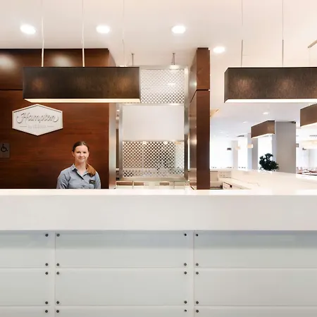 Hotel Hampton By Hilton 3*