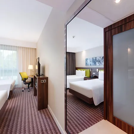 Hampton By Hilton Hotel 3*
