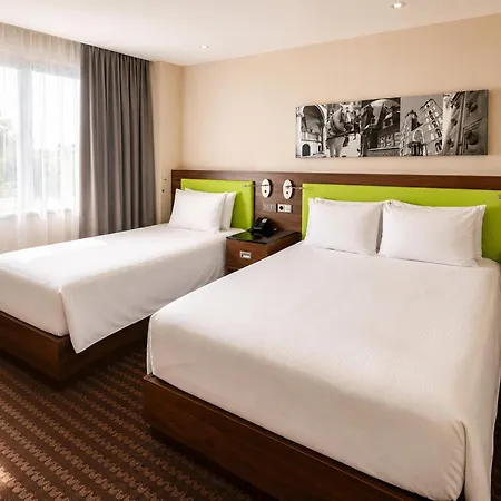 Hampton By Hilton 3*