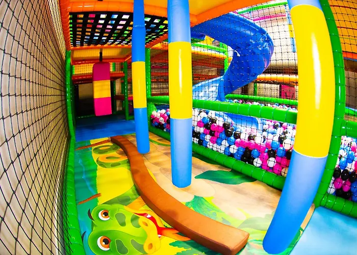 Hampton By Hilton 3*