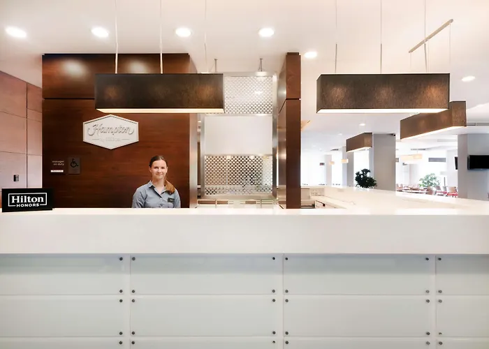 Hotel Hampton By Hilton 3*