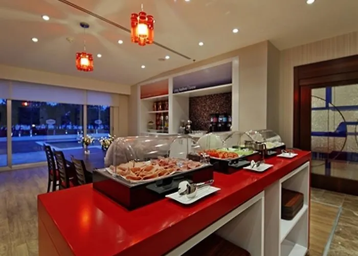 Hampton By Hilton Hotel 3*